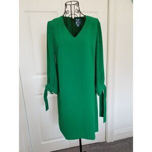 CeCe Dress V-Neck 3/4 Sleeve Tie Cuffs Shift Sheath Lush Green Womens Size 2